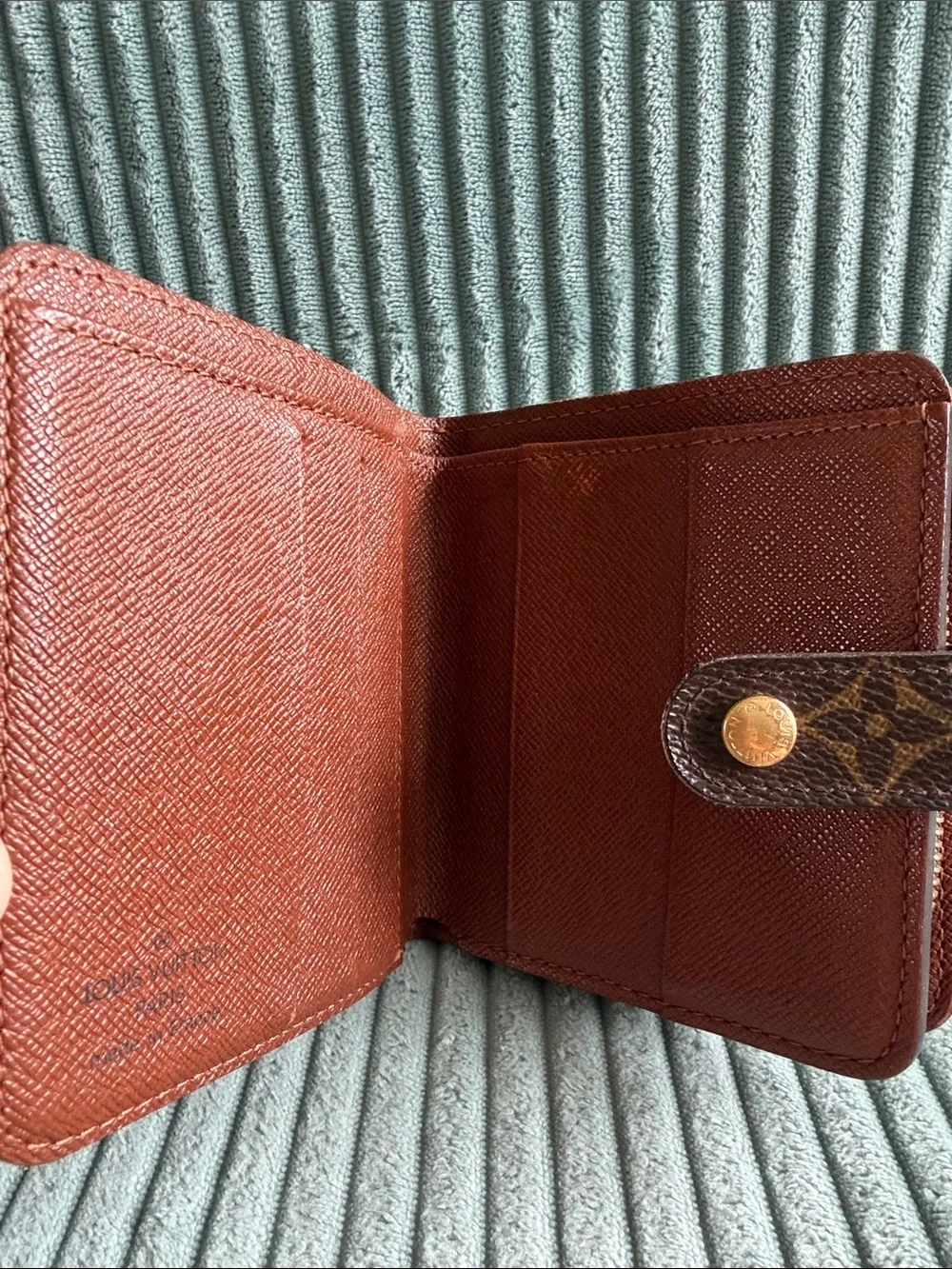 Louis Vuitton Monogram Musette Tango Shoulder Bag & LV Monogram Compact Wallet - Picture 11 of 12